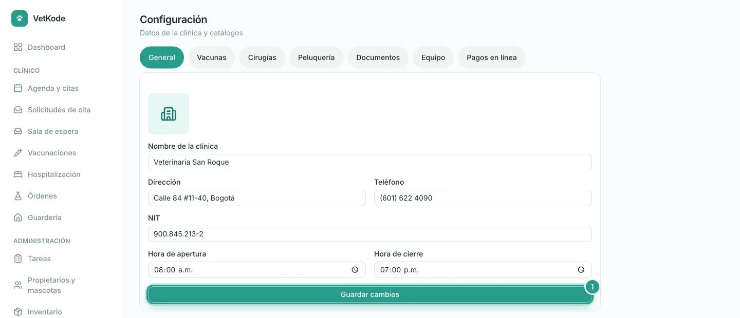 Formulario de configuración general de la clínica con el botón Guardar cambios resaltado